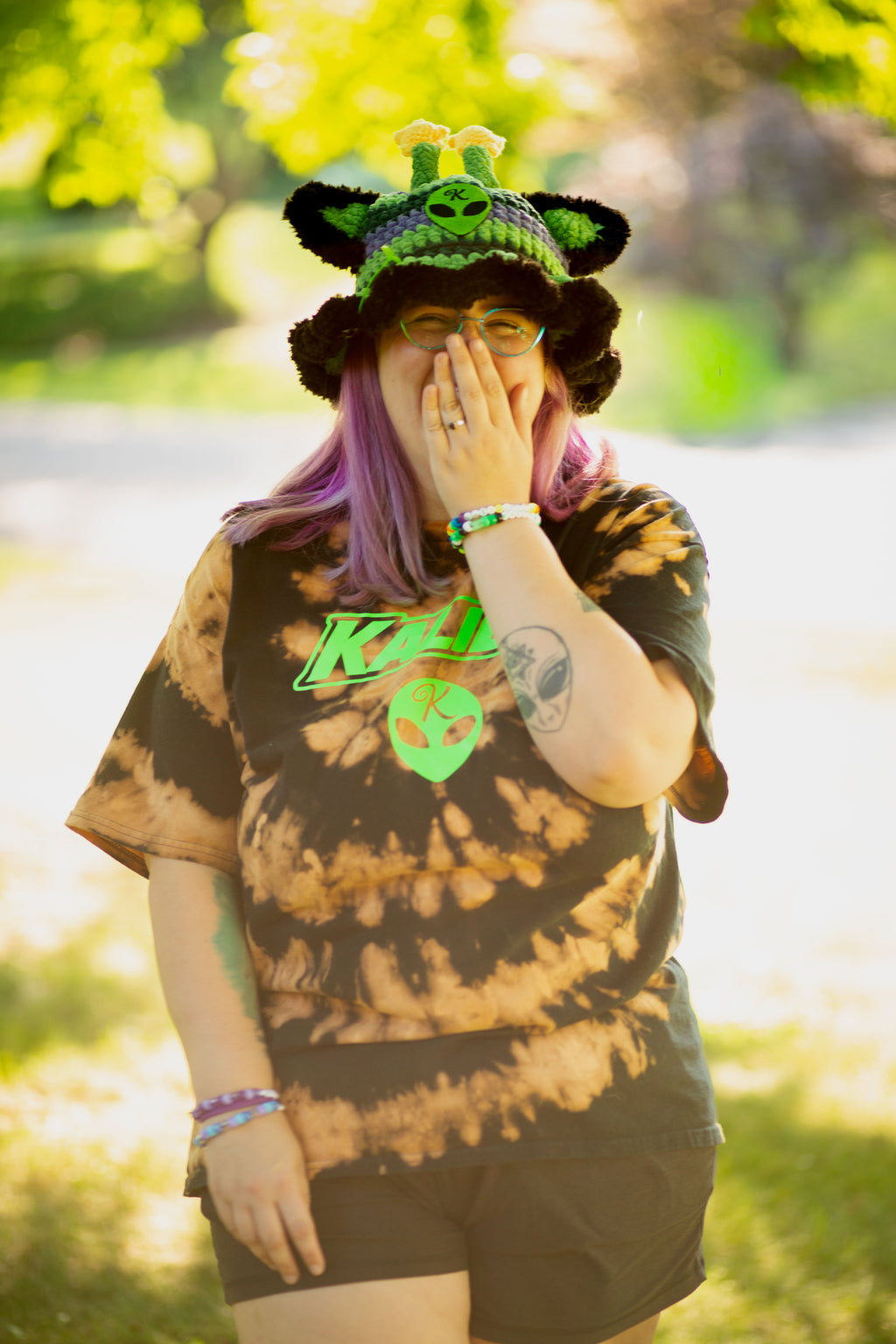 KALIEN UV Reactive Bleach-Dyed Artist Tee